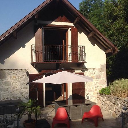 Chambres D'Hotes Des Lodges De La Cascade Yenne 외부 사진