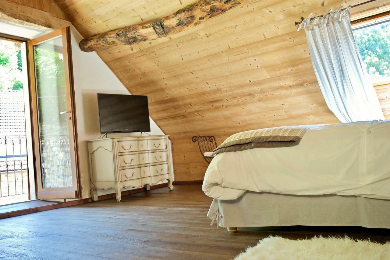Chambres D'Hotes Des Lodges De La Cascade Yenne 외부 사진