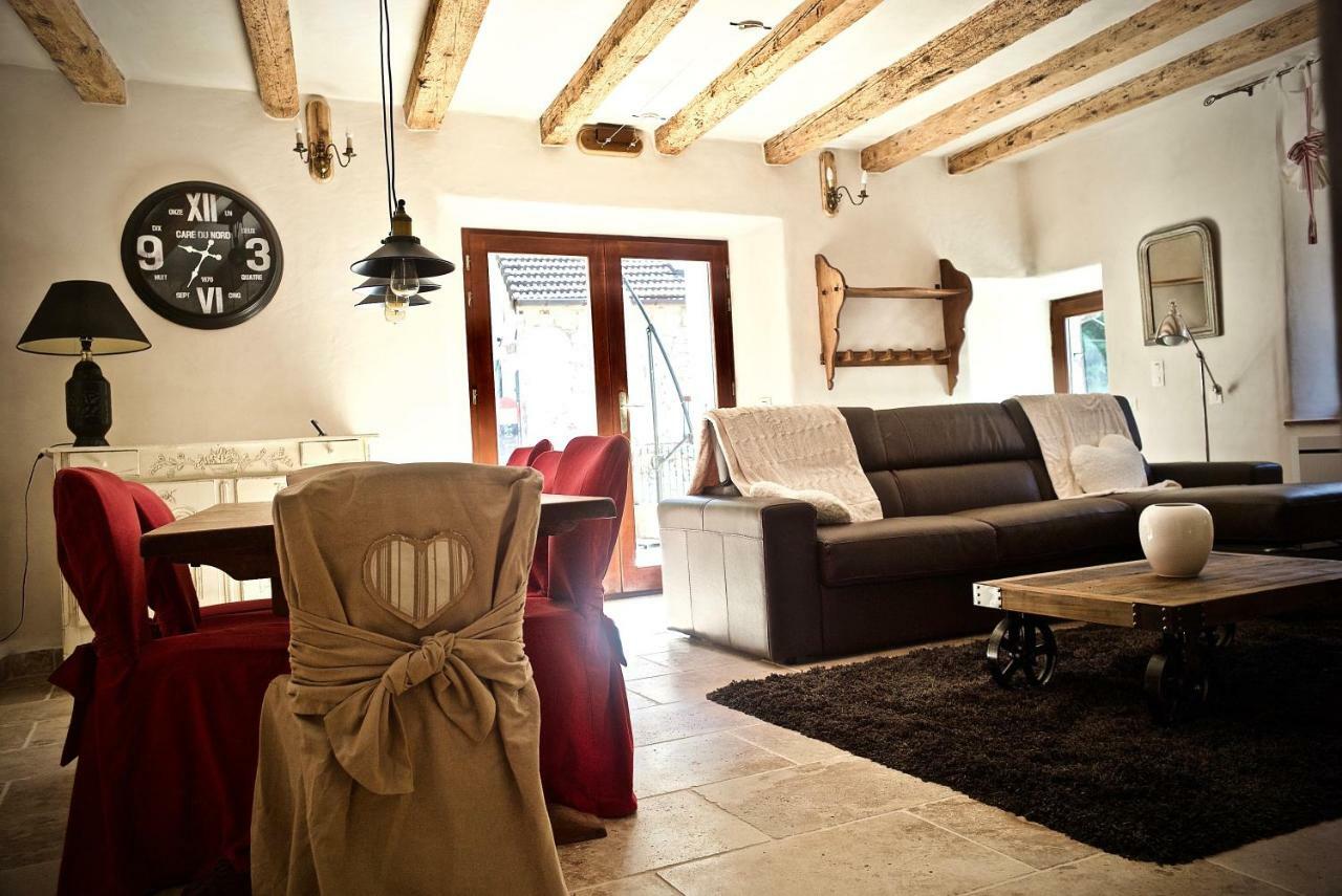Chambres D'Hotes Des Lodges De La Cascade Yenne 외부 사진